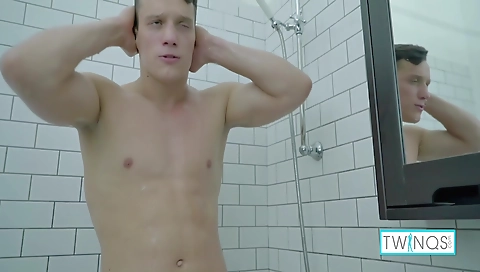 Super-hotc peakv leonoraing, i' obedi's cock