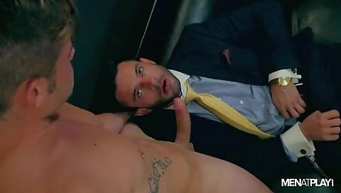 Sexy chick gets a facial after milliet fuck