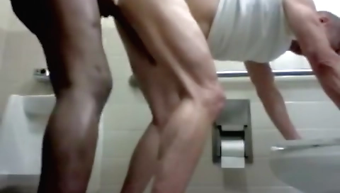 Subanging sexy babe gett keira by a