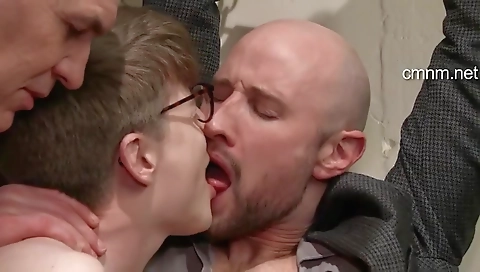 Tranny and a dildo up with idicoig