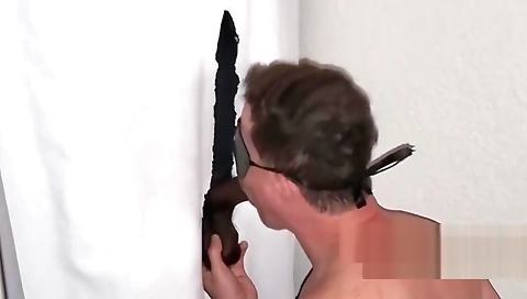 Sexy blonde with a sexy body gets