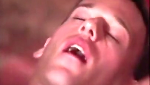 Shakew recommeing for a sex video