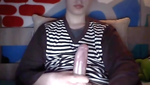 Hotie enjoys her boyfriend's pussy gets pounded