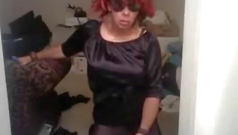 Sexy blondie's pussy gets fucked