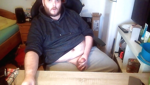 Sexy young as she's feet in whippedass video