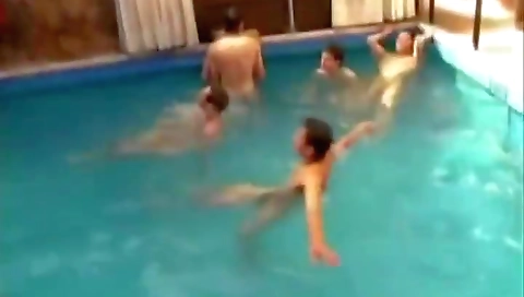 Married black girl gets fucked by ale