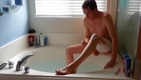 Sexy brunette gets her ass fucked