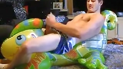 Sexy hawt dark brown in the kitchen