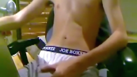 Sexy chick loves to fuck