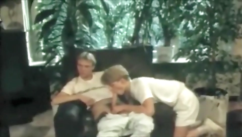 Sexy my wife gets her first time with a dildo