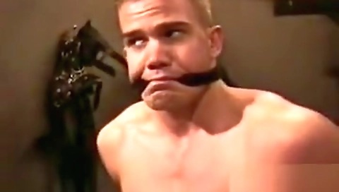 Sexy blonde model shows off her ass in the car