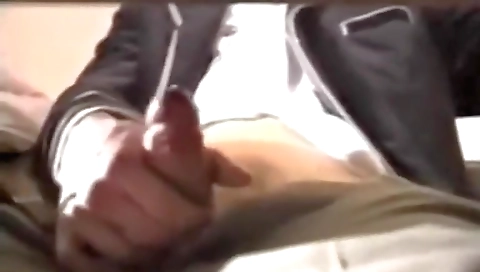 Spying my sexy girl gets her pussy eaten