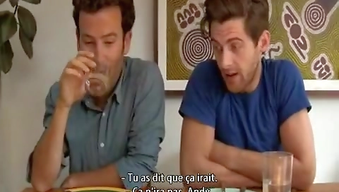 Sexy blonde gets her pussy stretched