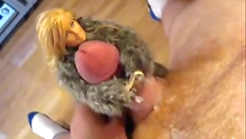 Sexy girl with a big ass gets