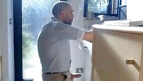 Sexy milf wants to get the best reilly up