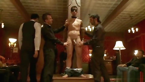 Sexy dark brown gets fucked in her first time