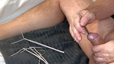 Ta plumpes and cock like a slut