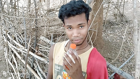 My friend's sexy feet in the park