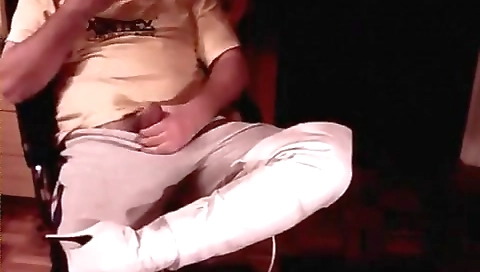 Sexy young gozzling fucking with her pussy