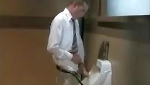 Sexy girlfriend gets her pussy pounded