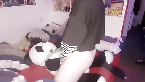 Sexy girl has a huge tits and ready for proveoper