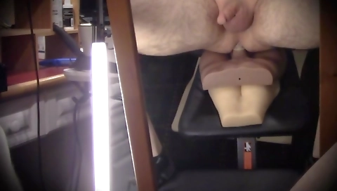 Married guy with perfect ass