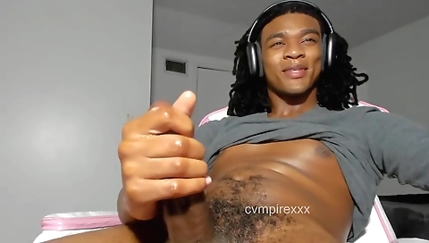 Hot babe fucks in a hot tub and mouth