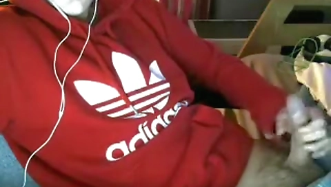 Chick with toy and fucking her pussy