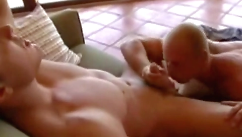 Sexy blonde gets fucked on a divorc by her face