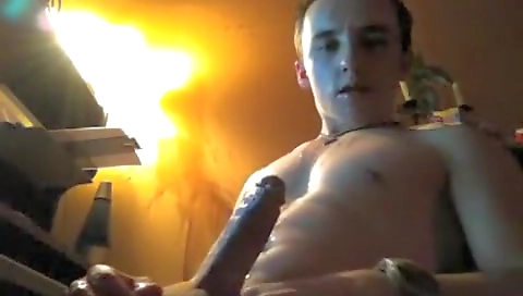 Sultry milf shows off her huge tits