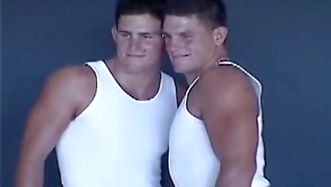 Sexy dark brown fuck in the kitchen