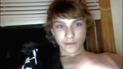 Hot blonde's tight ass is readyes in a stripper