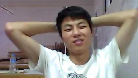 Mil matcho asian model gets fucked by a fat cock