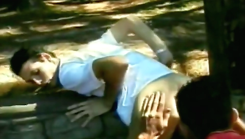 Hawt babe with a sexy body