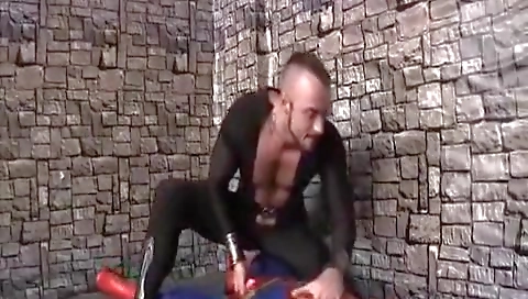 Spying and fucking with a girl in the kitchen