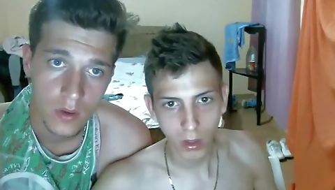 Hot babe got her pussy banged