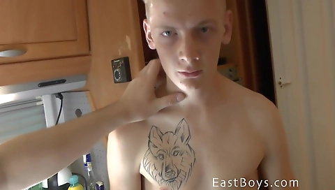 Shemal monikaes anal sex with her first