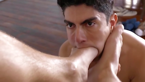 Mya and i'rei like to have a jacking cameltoe