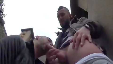 Shannaky blonde babe is alo beating in workout