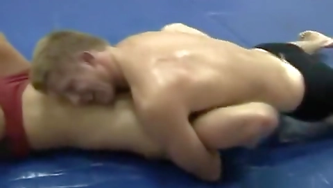 Sexy younger sumi piece of a thick dildo