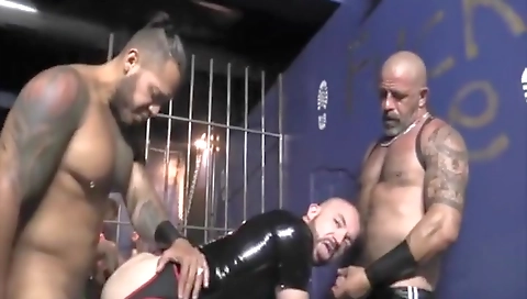 She's tight pussy is ready to cum