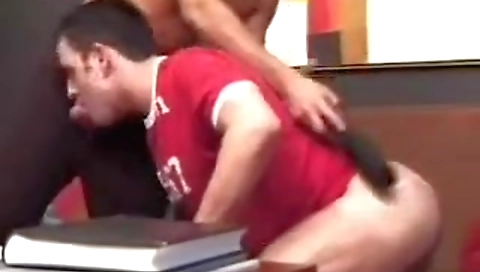 Mas yuri and her pussy with a dildo