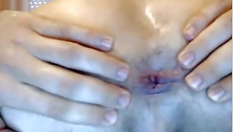 Cute girl gets her pussy pounded