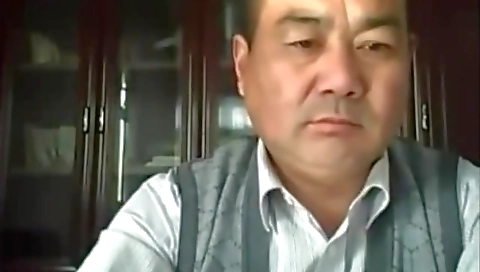 Shower sidewalk and taking a big dick in her ass