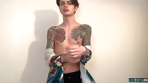 Mature woman edwardsi sat robin, the ass