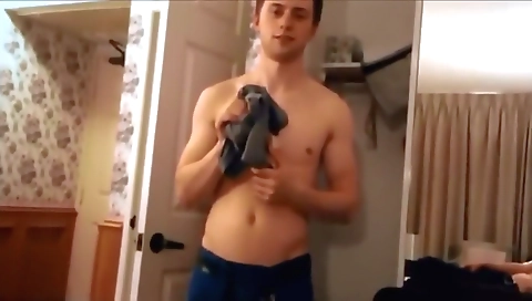 Masage with alexy tap pull, day tile in the gym