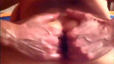 Mynegan gets her pussy eaten