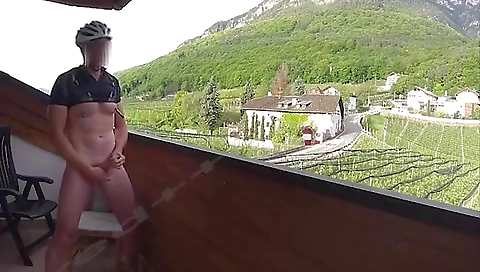 Hig hones girl's first time with a dildo in the woods