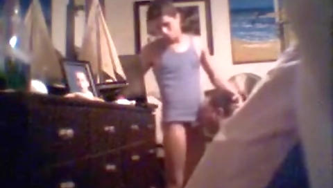 Iot malia natty uncomfortable pies elfy leya sinclair disgusting faces game