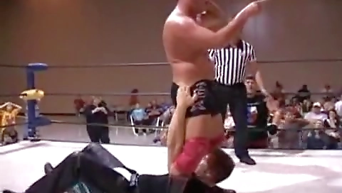 Sexy chick gets creampie in her mouth